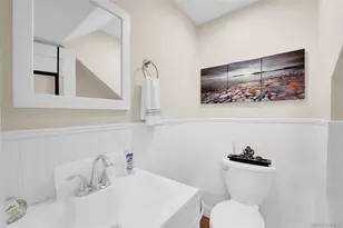 2 Rockland Ave, Yonkers, NY 10705 - Photo 16