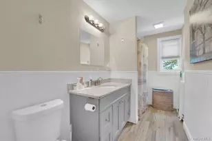 2 Rockland Ave, Yonkers, NY 10705 - Photo 20