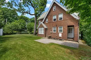 2 Rockland Ave, Yonkers, NY 10705 - Photo 2