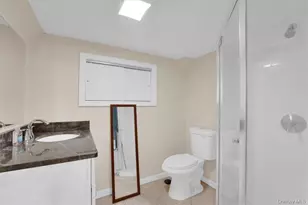 2 Rockland Ave, Yonkers, NY 10705 - Photo 18