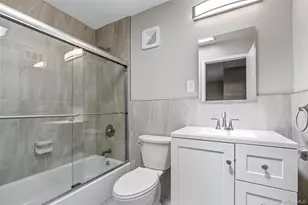 175-03 Peck Ave, Fresh Meadows, NY 11365 - Photo 20