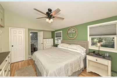 183 6th Avenue, Holtsville, NY 11742 - Photo 14