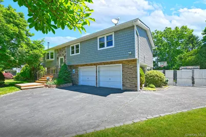 183 6th Avenue, Holtsville, NY 11742 - Photo 30