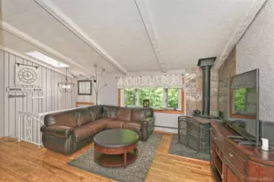 183 6th Ave, Holtsville, NY 11742 - Photo 10
