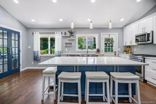 39 Tanglewood Dr, Smithtown, NY 11787 - Photo 8
