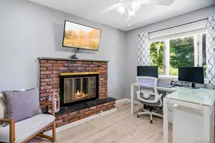 39 Tanglewood Dr, Smithtown, NY 11787 - Photo 14