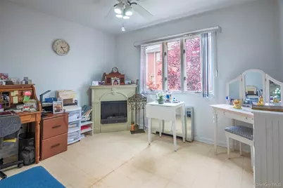 52-04 Redfield Street, Douglaston, NY 11362 - Photo 26