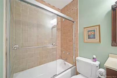 71-34 162nd #3, Fresh Meadows, NY 11365 - Photo 14