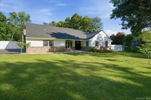 174 Warner Rd, Huntington, NY 11743 - Photo 2