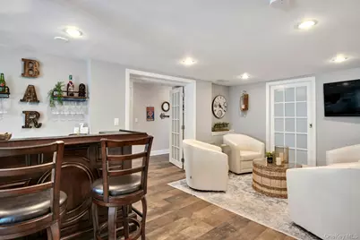433 Hillside Avenue, West Sayville, NY 11769 - Photo 18