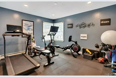 433 Hillside Avenue, West Sayville, NY 11769 - Photo 26