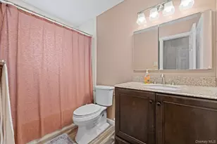 25 Harvey Ln, Ronkonkoma, NY 11779 - Photo 18