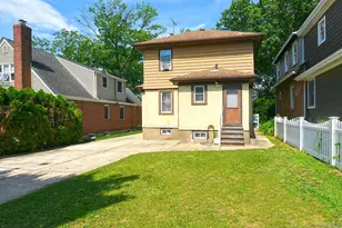 51 Bellmore St, Floral Park, NY 11001 - Photo 2