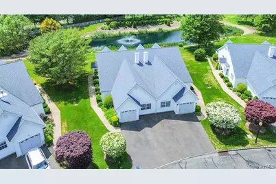 7 Summerfield Lane S #7, Aquebogue, NY 11901 - Photo 2