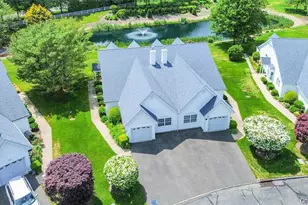 7 Summerfield Ln S, Aquebogue, NY 11901 - Photo 2