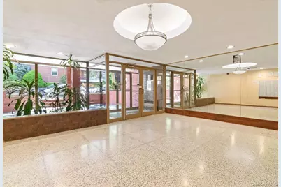 66-10 Thornton Place #2E, Rego Park, NY 11374 - Photo 2