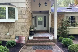 3 Fox Ln, Locust Valley, NY 11560 - Photo 2