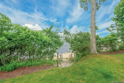 11 Bay View Drive, Hampton Bays, NY 11946 - Photo 8