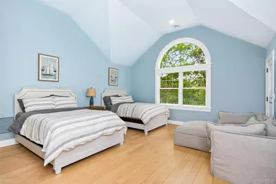 11 Bay View Drive, Hampton Bays, NY 11946 - Photo 20