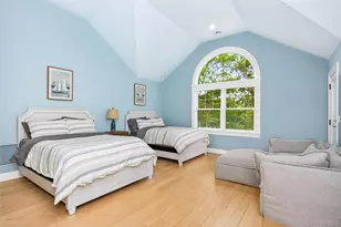 11 Bay View Dr, Hampton Bays, NY 11946 - Photo 20