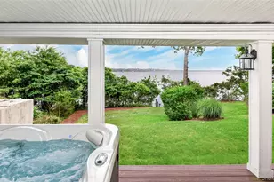 11 Bay View Dr, Hampton Bays, NY 11946 - Photo 6