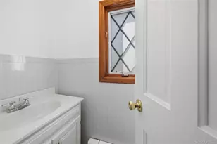 54 Vernon Pkwy, Mount Vernon, NY 10552 - Photo 8