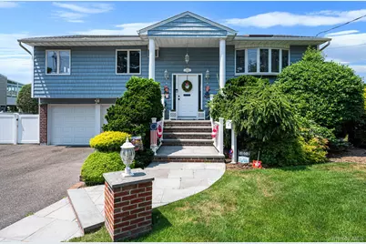 1000 Oakfield Avenue, North Bellmore, NY 11710 - Photo 2