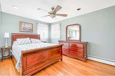1000 Oakfield Avenue, North Bellmore, NY 11710 - Photo 26