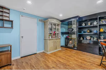 1000 Oakfield Avenue, North Bellmore, NY 11710 - Photo 32