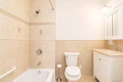 15 W Walnut Street, Long Beach, NY 11561 - Photo 10