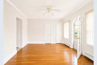 15 W Walnut Street, Long Beach, NY 11561 - Photo 6