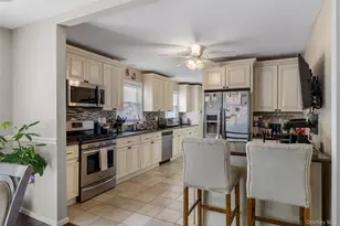 145 W Lido Prom, Lindenhurst, NY 11757 - Photo 10