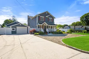 2185 Sycamore Ave, Ronkonkoma, NY 11779 - Photo 4