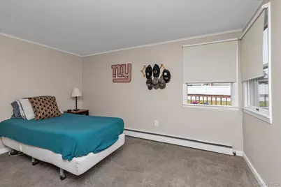 31 Sherwood Drive, East Islip, NY 11730 - Photo 20