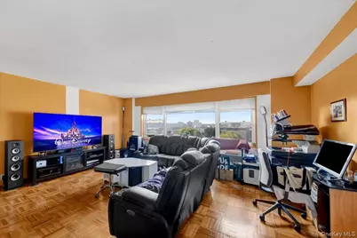 6 Fordham Hill Oval #10A, Bronx, NY 10468 - Photo 4