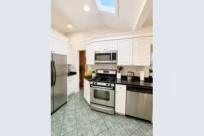 110 Roosevelt Avenue, Inwood, NY 11096 - Photo 6