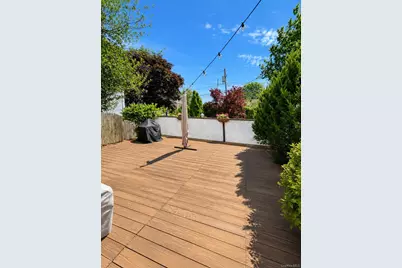 110 Roosevelt Avenue, Inwood, NY 11096 - Photo 22