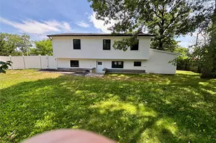 91 Washington Ave, Wyandanch, NY 11798 - Photo 2