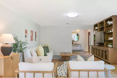 47 Oak Road, Patchogue, NY 11772 - Photo 6