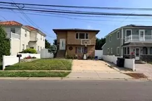 23 W Alhambra Ave, Lindenhurst, NY 11757 - Photo 2