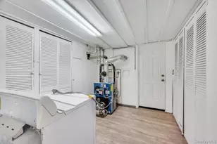 137-15 169th St, Jamaica, NY 11434 - Photo 28