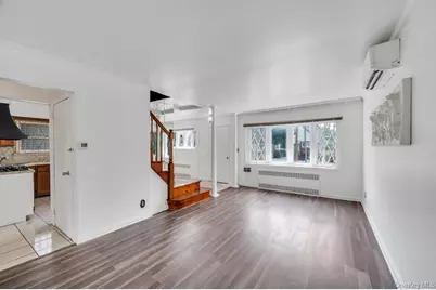 13715 169th Street, Jamaica, NY 11434 - Photo 10
