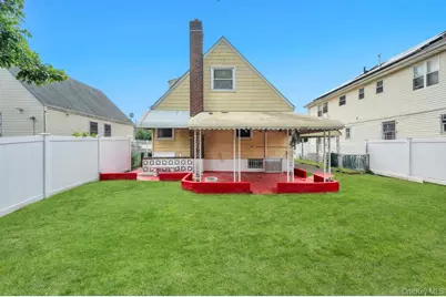 13715 169th Street, Jamaica, NY 11434 - Photo 6