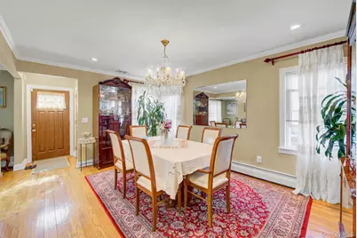 32 Celler Avenue, New Hyde Park, NY 11040 - Photo 8