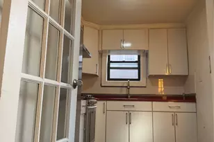 143-36 Barclay Ave, Flushing, NY 11355 - Photo 4