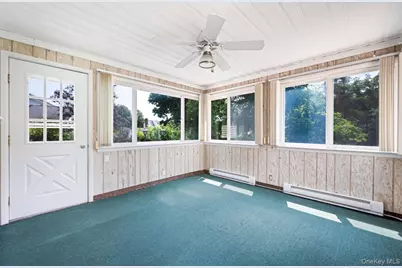 108 Ketewamoke Avenue, Babylon, NY 11702 - Photo 10