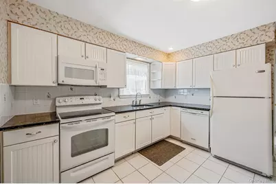 108 Ketewamoke Avenue, Babylon, NY 11702 - Photo 12