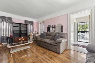 112-17 201st St, Saint Albans, NY 11412 - Photo 4