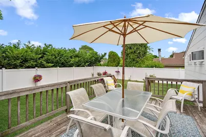 90 W 14th Street, Deer Park, NY 11729 - Photo 34