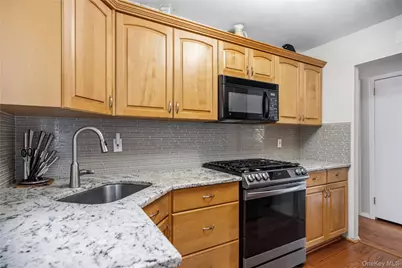 90 W 14th Street, Deer Park, NY 11729 - Photo 16